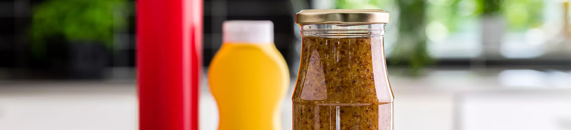 Sennepsglas i plast, emballage perfekt til sennep og saucer