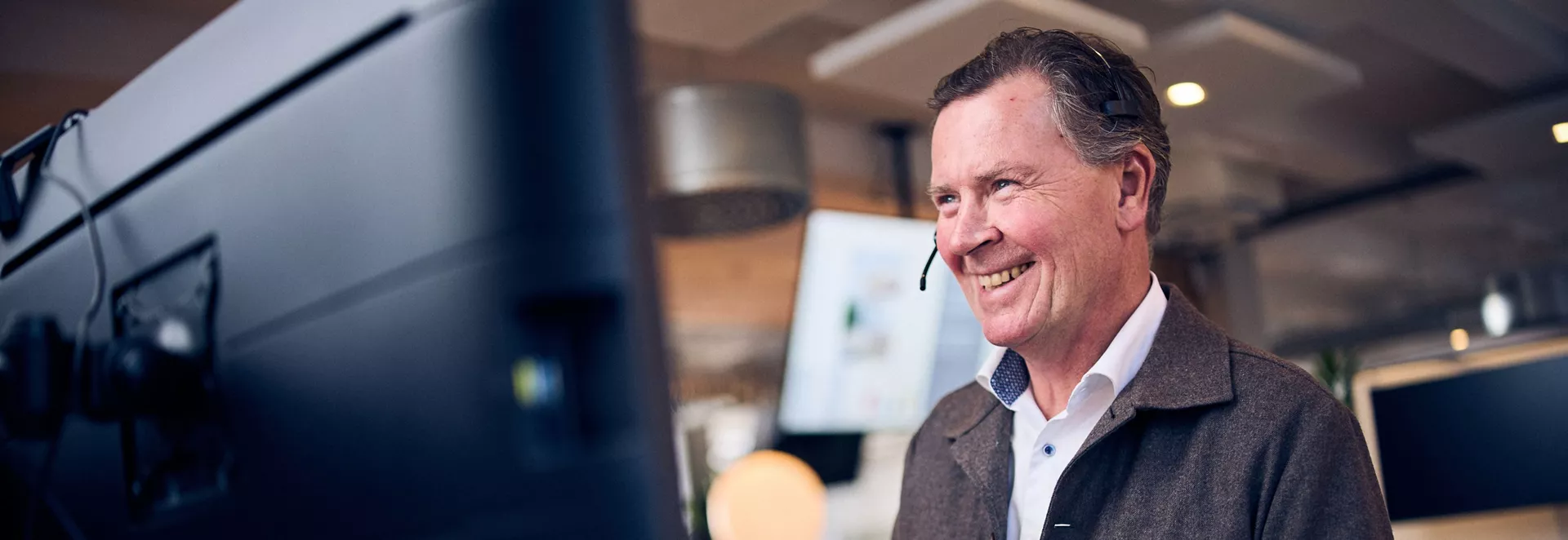 Tara Pac kontakt, service, kundeservice, kollega på telefon